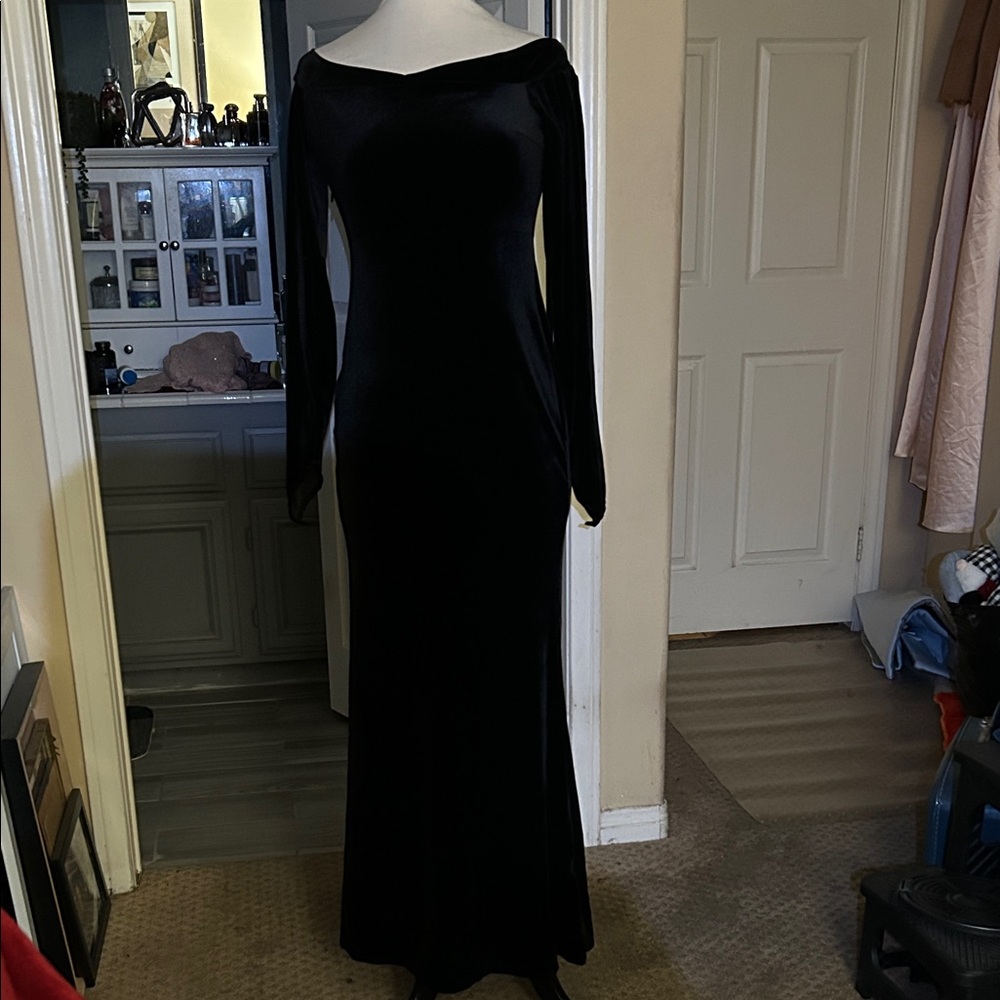 Elegant Off Shoulder Velvet Gown